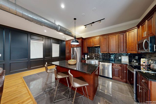 609 Sturgeon Dr, San Marcos, TX 78666