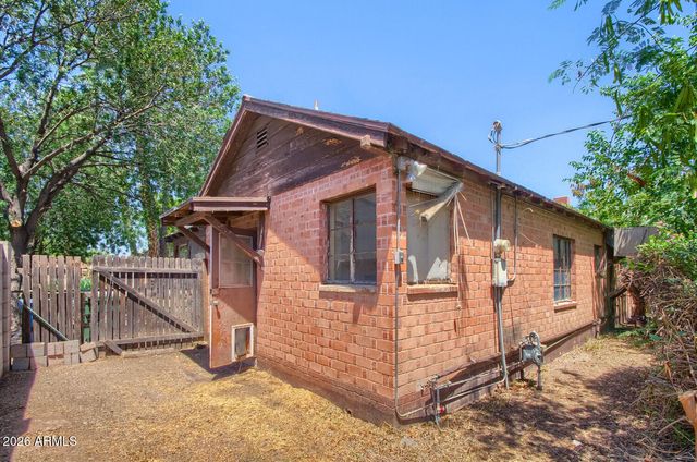 1117 S ASH Avenue, Tempe, AZ 85281