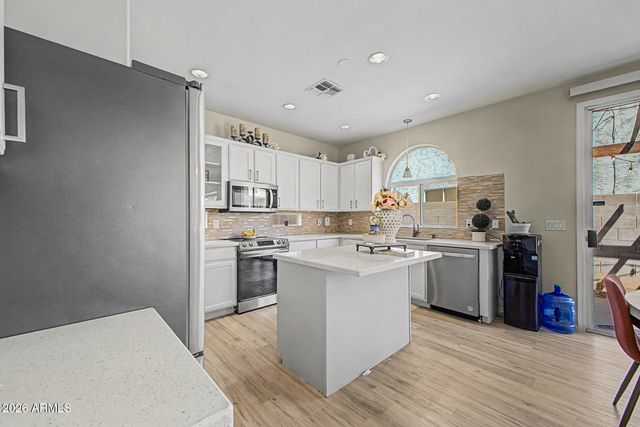 1166 E ALTADONNA Street, San Tan Valley, AZ 85140