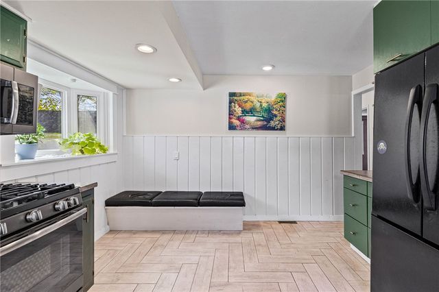 157 Ashwood Drive, Rochester, NY 14609