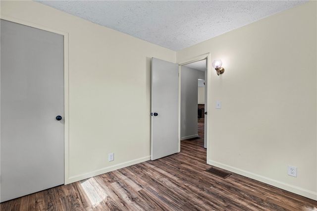 157 Ashwood Drive, Rochester, NY 14609