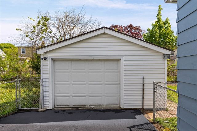 157 Ashwood Drive, Rochester, NY 14609