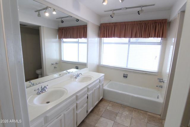 6915 E Glenrosa Avenue, Scottsdale, AZ 85251