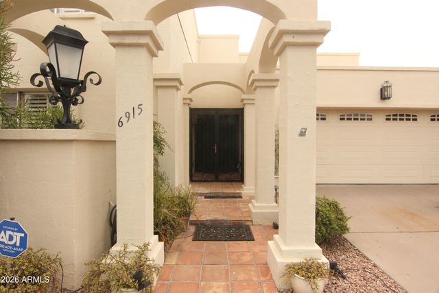 6915 E Glenrosa Avenue, Scottsdale, AZ 85251