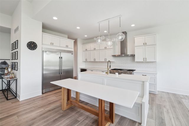 1401 W 14th Avenue, Indianola, IA 50125
