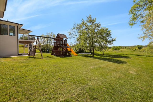 1401 W 14th Avenue, Indianola, IA 50125