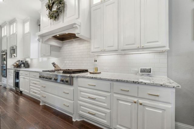 131 Pacific Grove Drive, Montgomery, TX 77316