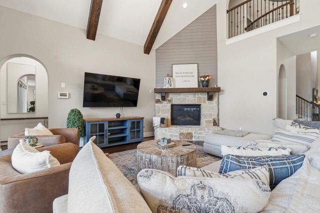 131 Pacific Grove Drive, Montgomery, TX 77316