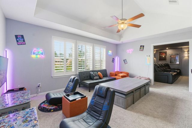 131 Pacific Grove Drive, Montgomery, TX 77316