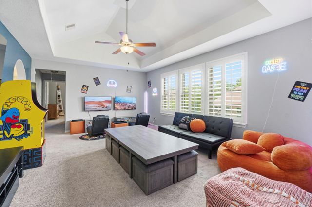 131 Pacific Grove Drive, Montgomery, TX 77316