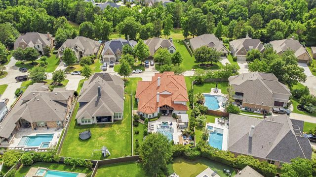131 Pacific Grove Drive, Montgomery, TX 77316