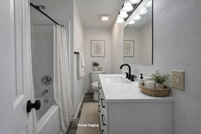 1253 S Belcrest Avenue, Springfield, MO 65804