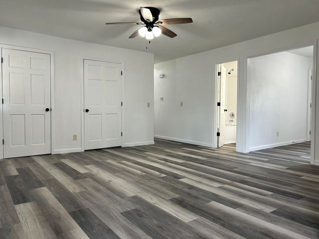 1253 S Belcrest Avenue, Springfield, MO 65804