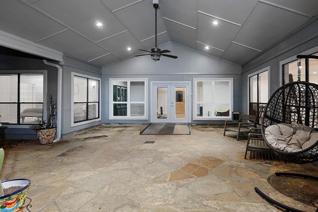 44 Lake Forest Circle, Conroe, TX 77384