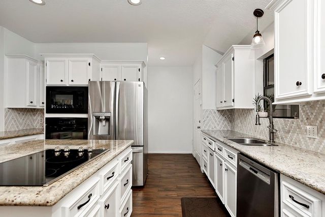 44 Lake Forest Circle, Conroe, TX 77384