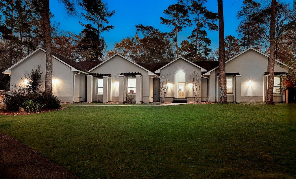 44 Lake Forest Circle, Conroe, TX 77384