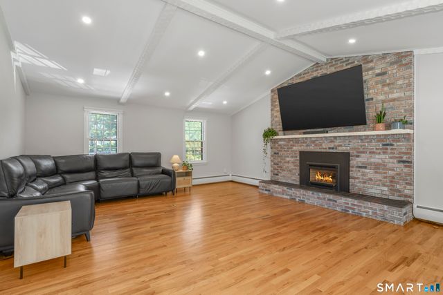 80 Westminster Drive, West Hartford, CT 06107