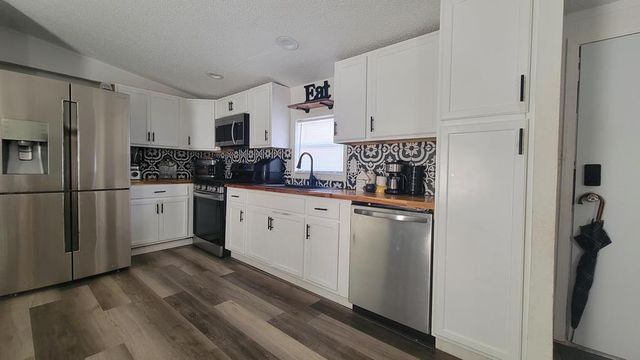 9197 S S Rocky Creek Rd, Cottonwood, AL 36320