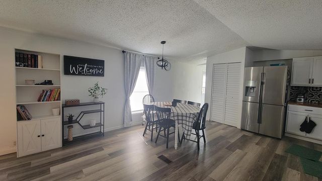 9197 S S Rocky Creek Rd, Cottonwood, AL 36320