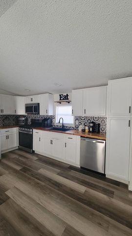 9197 S S Rocky Creek Rd, Cottonwood, AL 36320