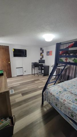 9197 S S Rocky Creek Rd, Cottonwood, AL 36320