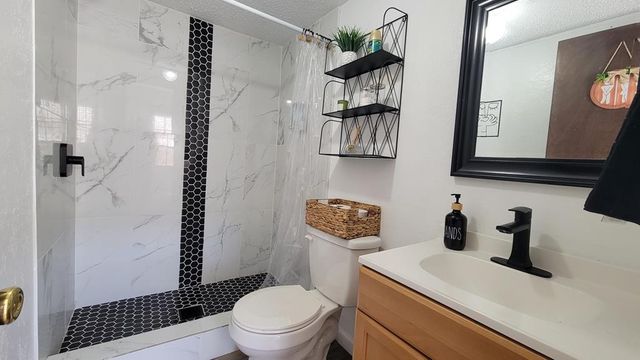 9197 S S Rocky Creek Rd, Cottonwood, AL 36320