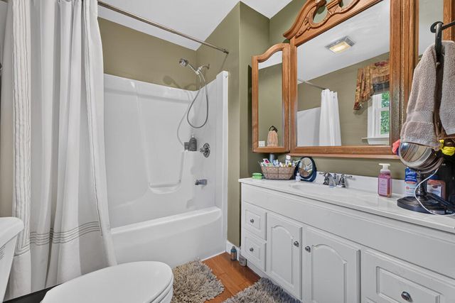 285 E Tennessee Avenue, Mccaysville, GA 30555