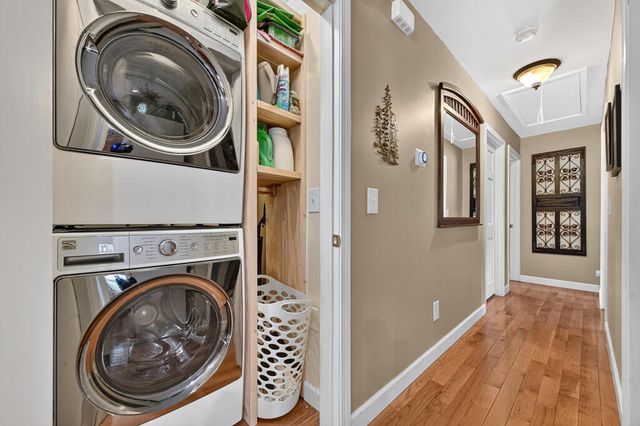 285 E Tennessee Avenue, Mccaysville, GA 30555