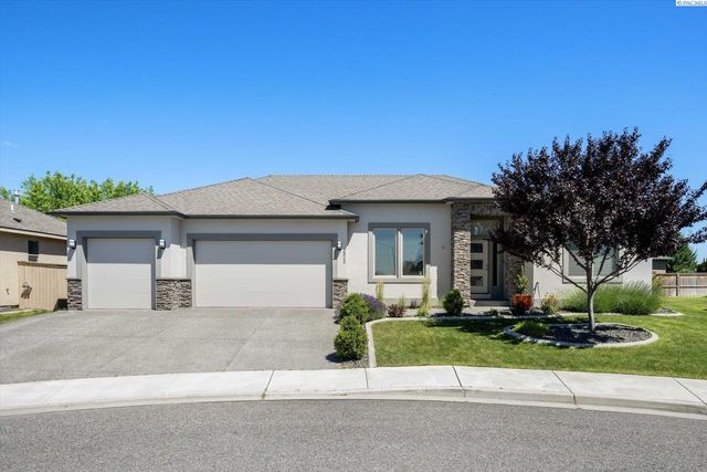 2312 Coppercreek Street, Richland, WA 99354