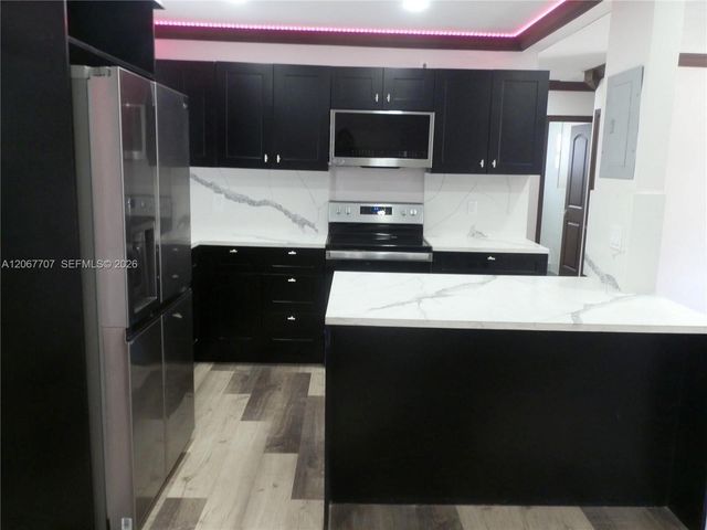 18011 NW 6th Place 0, Miami Gardens, FL 33169