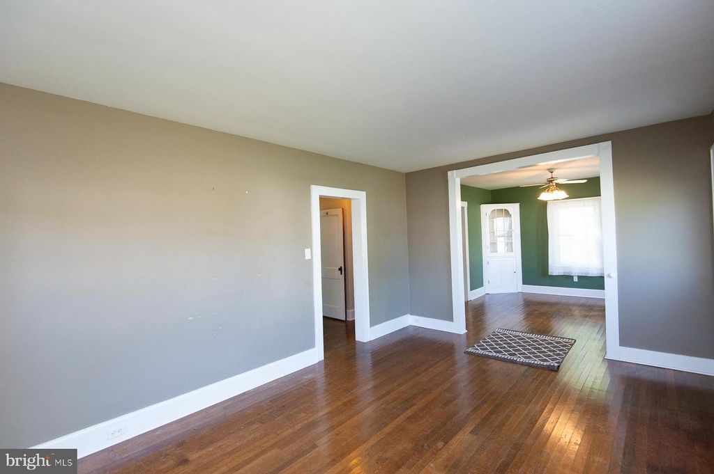 Image 19 of property listing at 305 NORTH MAIN ST, Hurlock, MD 21643
