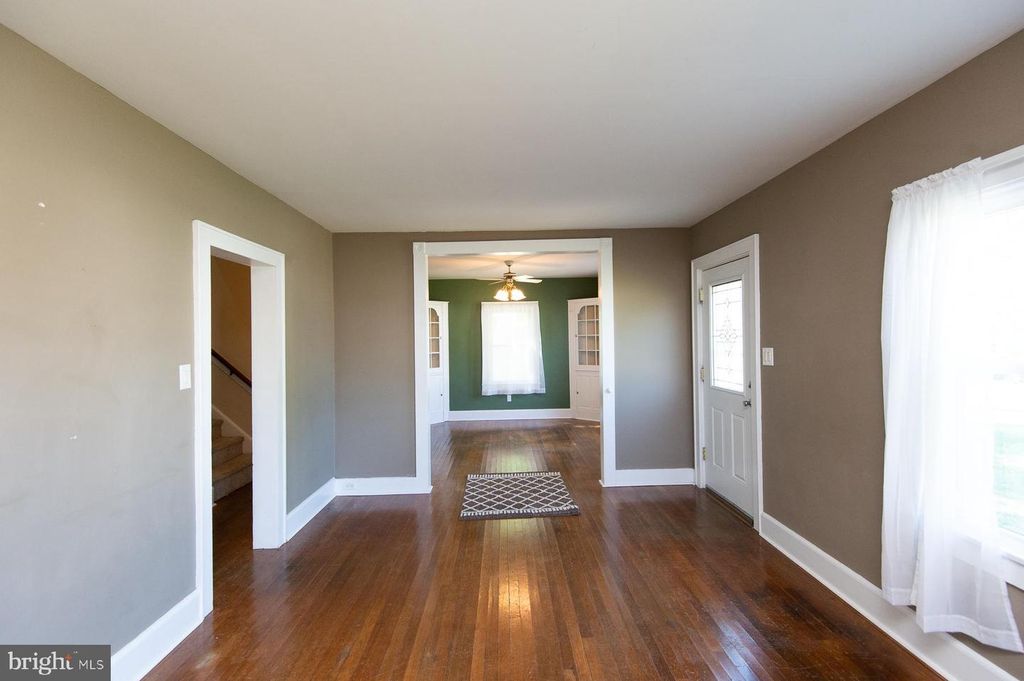 Image 20 of property listing at 305 NORTH MAIN ST, Hurlock, MD 21643