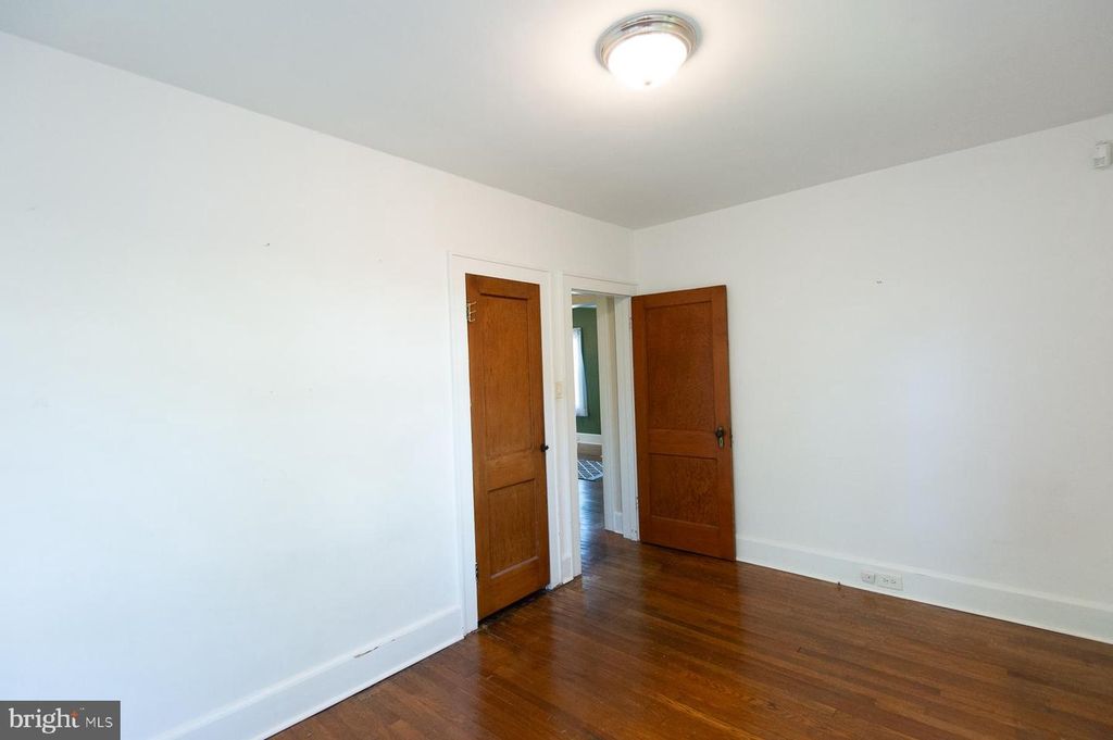 Image 24 of property listing at 305 NORTH MAIN ST, Hurlock, MD 21643