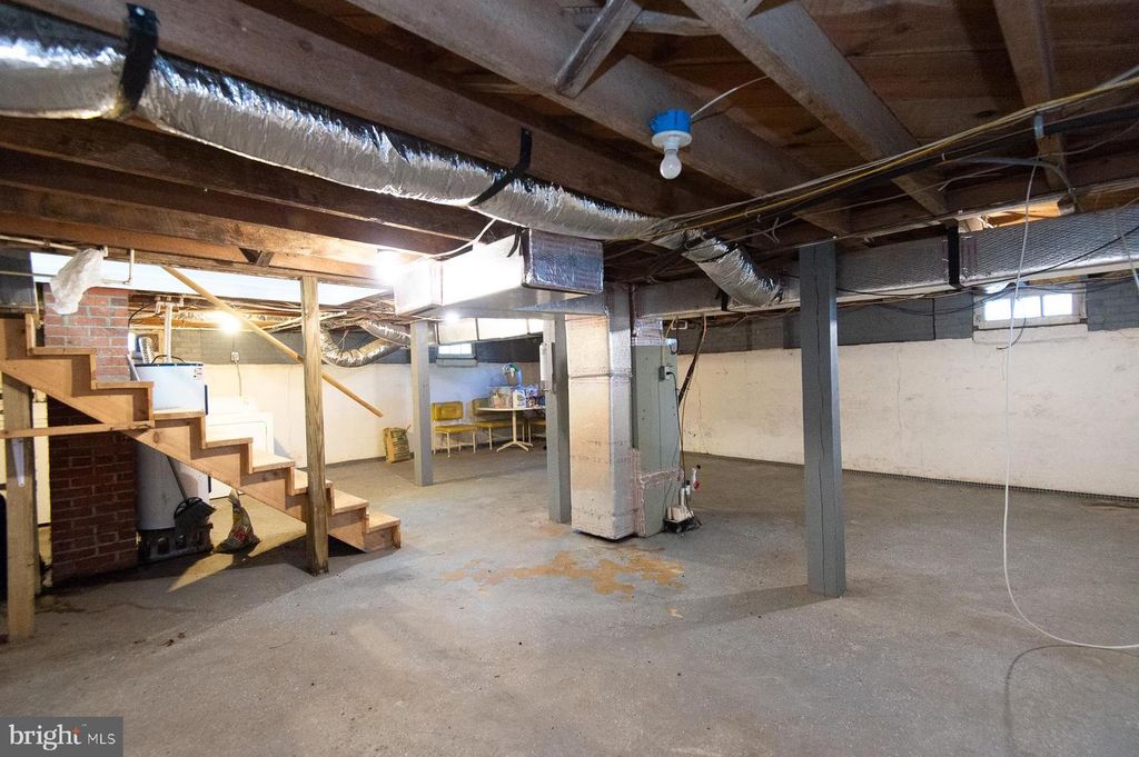 Image 42 of property listing at 305 NORTH MAIN ST, Hurlock, MD 21643