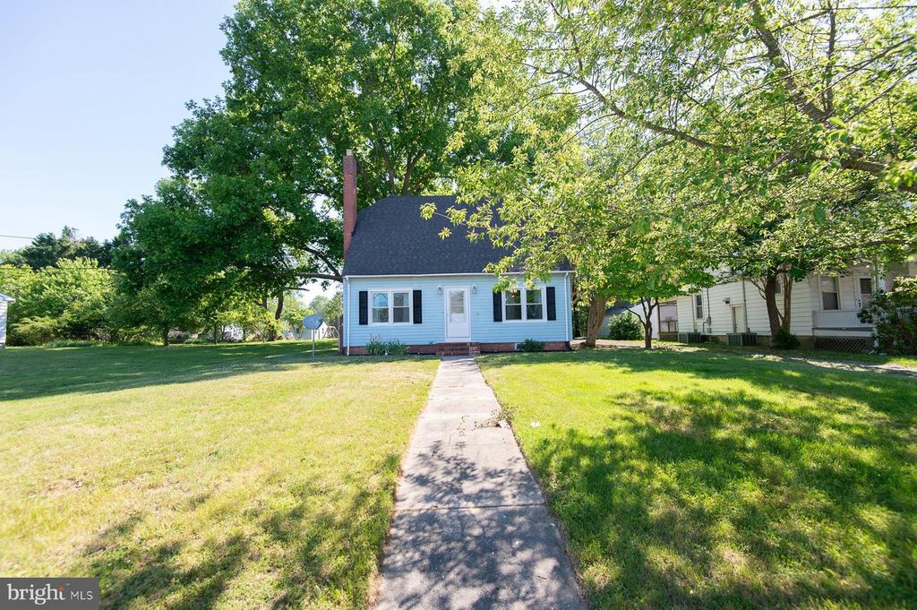 Image 45 of property listing at 305 NORTH MAIN ST, Hurlock, MD 21643