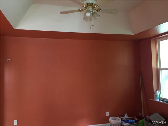 3753 Marine Avenue, St Louis, MO 63118