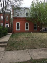 3753 Marine Avenue, St Louis, MO 63118