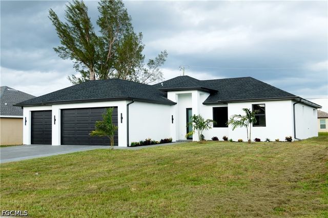 3023 SW 15th AVE, Cape Coral, FL 33914