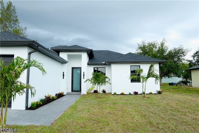 3023 SW 15th AVE, Cape Coral, FL 33914