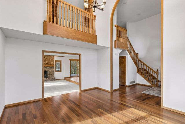 13425 35th Place N, Plymouth, MN 55441