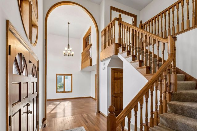 13425 35th Place N, Plymouth, MN 55441