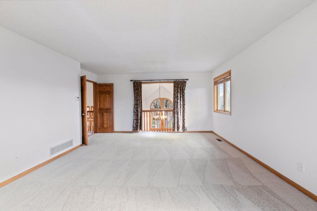 13425 35th Place N, Plymouth, MN 55441