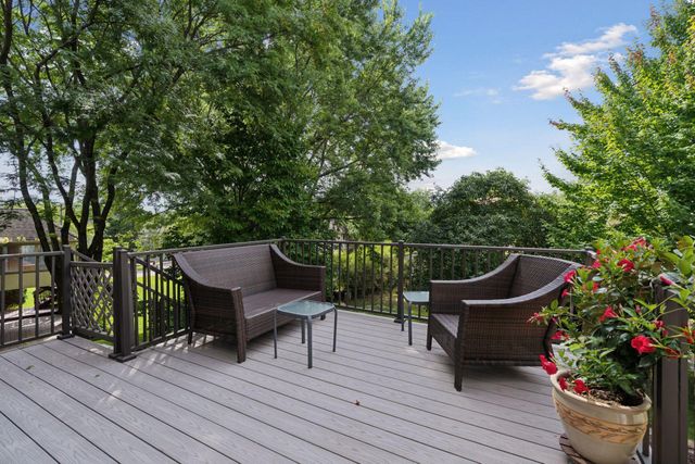 13425 35th Place N, Plymouth, MN 55441