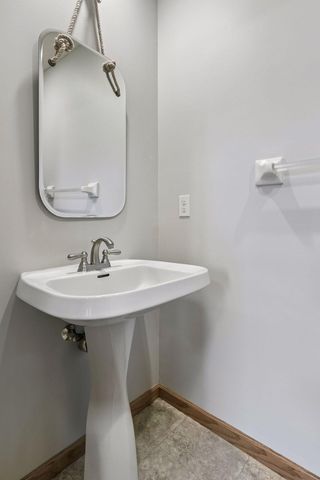 13425 35th Place N, Plymouth, MN 55441