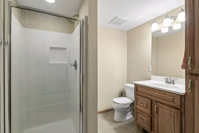 13425 35th Place N, Plymouth, MN 55441