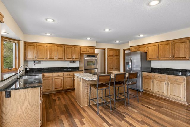 13425 35th Place N, Plymouth, MN 55441