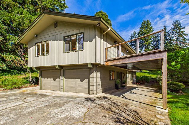 3255 Buttermilk Lane, Arcata, CA 95521