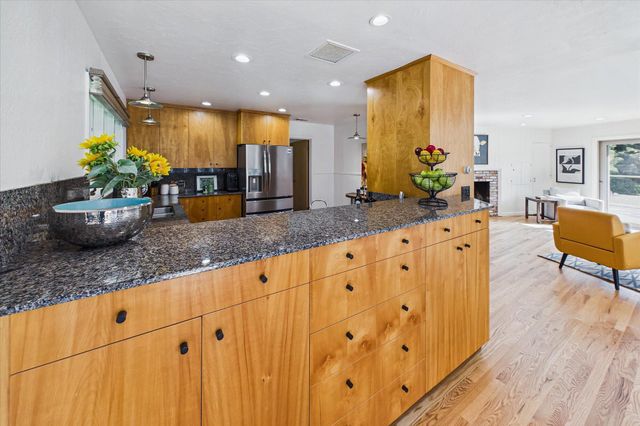 3255 Buttermilk Lane, Arcata, CA 95521