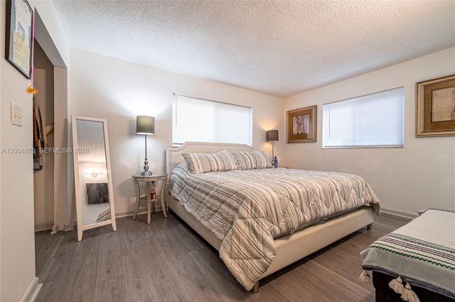 4524 SW 54th St 501-W, Dania Beach, FL 33314