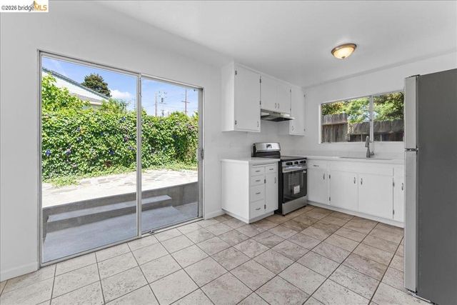 1808 Key Blvd, El Cerrito, CA 94530